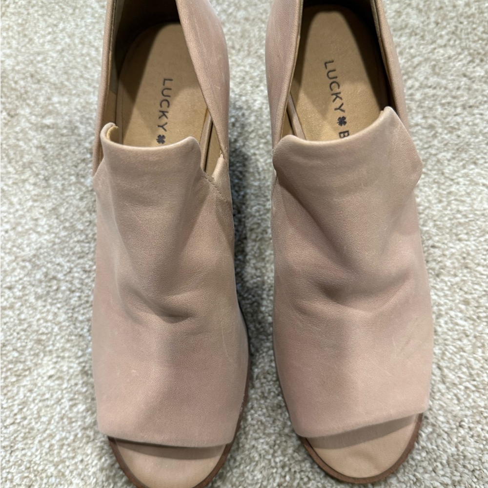 Lucky Brand Women's Blush Peep Toe Mules